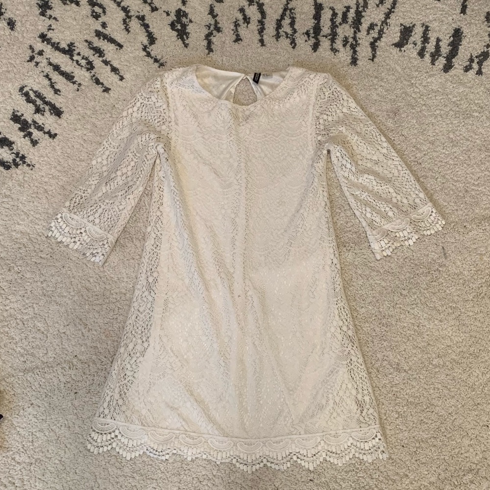 White lace dress